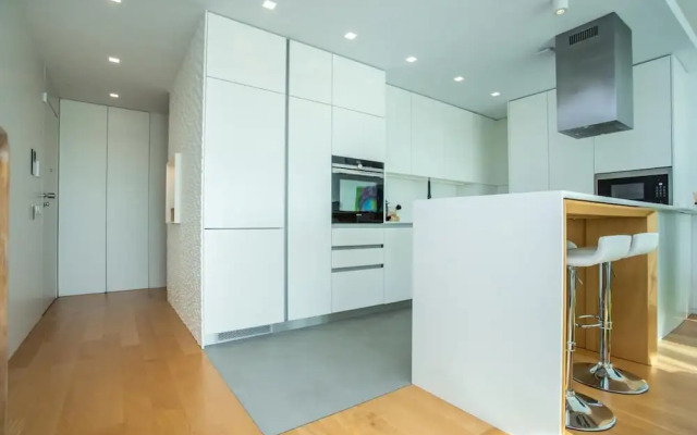 Acqua House by Rent4all