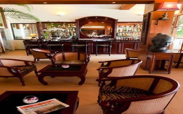 Red Hibiscus Hotel