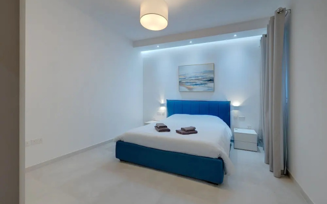 Luxury Apartment with Valletta and Harbour Views