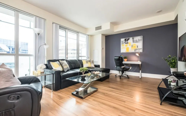 QuickStay - Ultra Luxury on Front St. (Union Station)