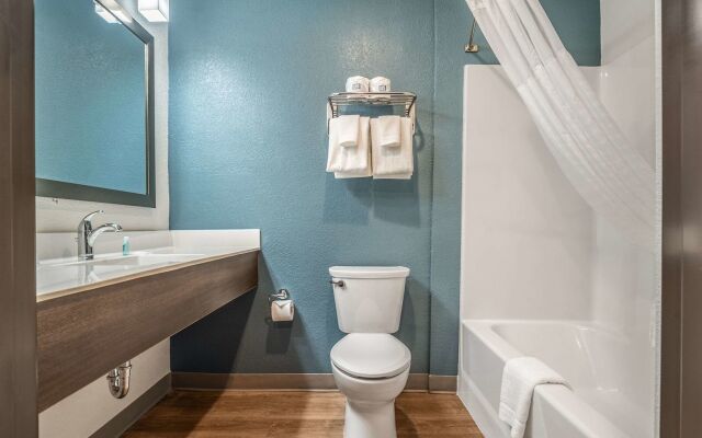WoodSpring Suites Naples West