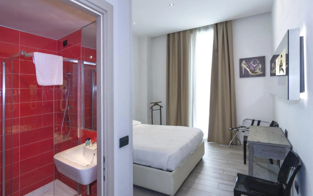 Blue Shades Aparthotel