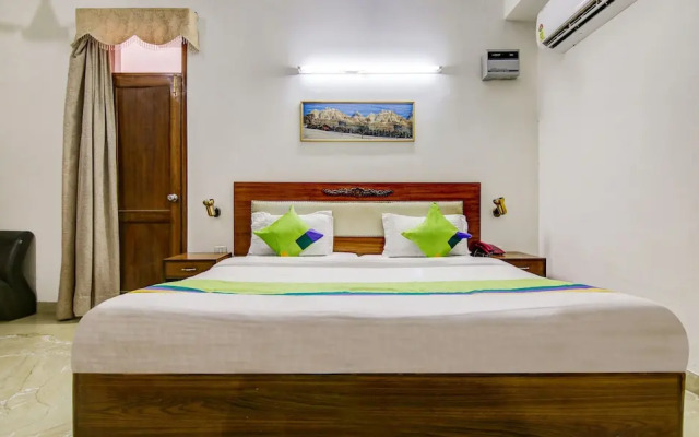 Treebo Trip Primero Iffco Chowk