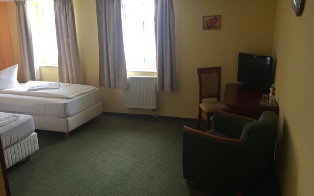 Hotel & Restaurant Maximilian