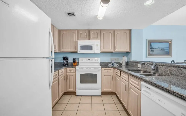 Oceanfront Atlantica Condo