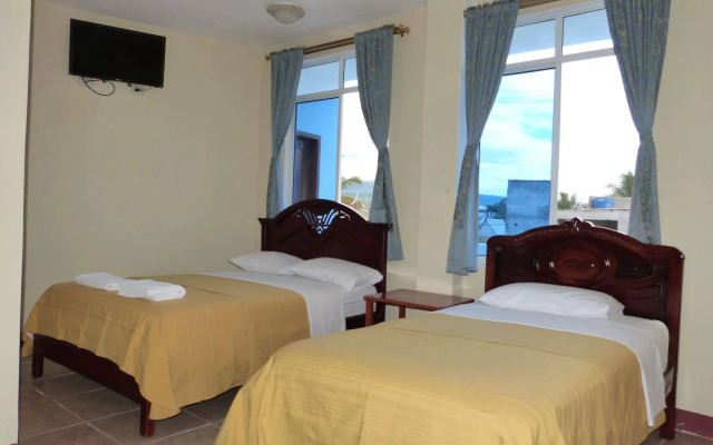 Gloria-Galápagos Inn