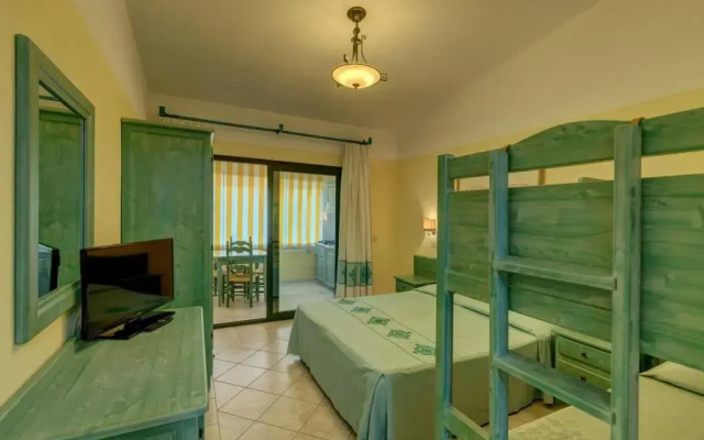 Cala Viola Residence con piscina