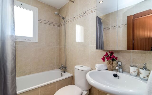 PDM-Apartment with fantastic views Estepona