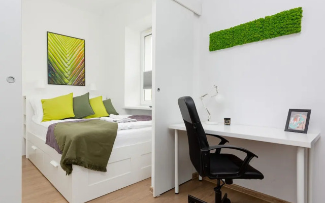 Elegant & Homely Apartment by Renters