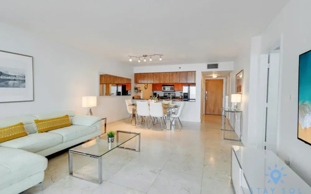 1 BR Apartment - Ocean and City Views