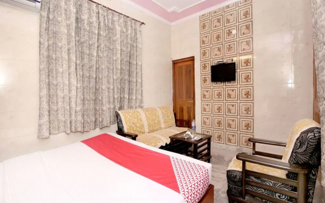The Golden Palms Hotel & Spa