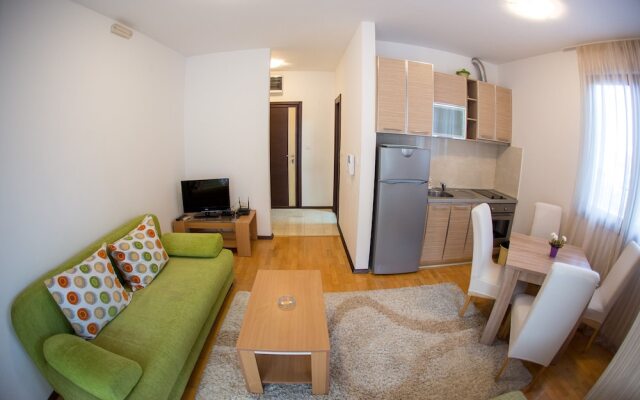 Burcak Apartment