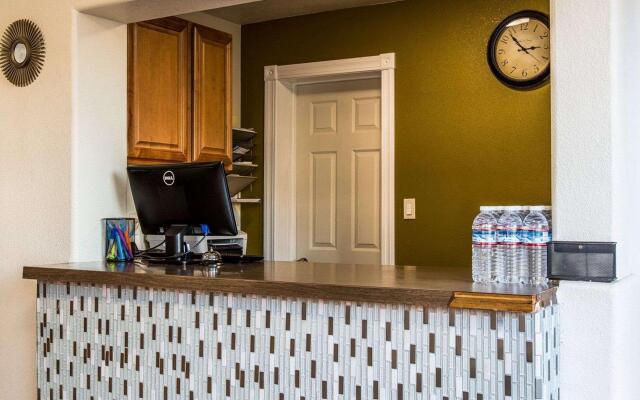 Rodeway Inn Downtown Hanford