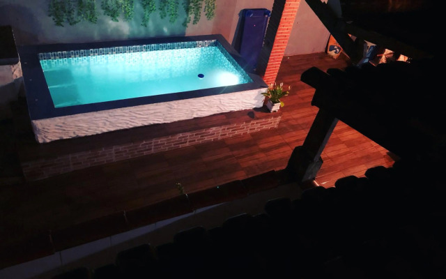 Sobrado com Piscina hidromassagem