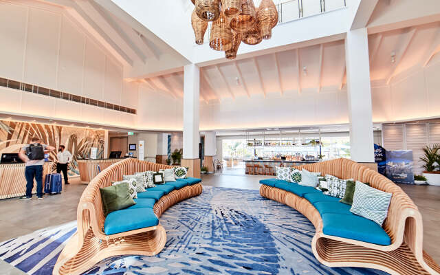 Novotel Cairns Oasis Resort