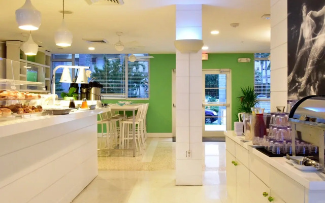 Pestana South Beach Art Deco Miami