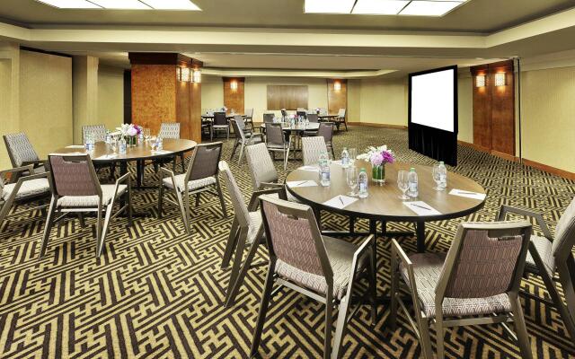 Sheraton Gateway Hotel In Toronto International Airport