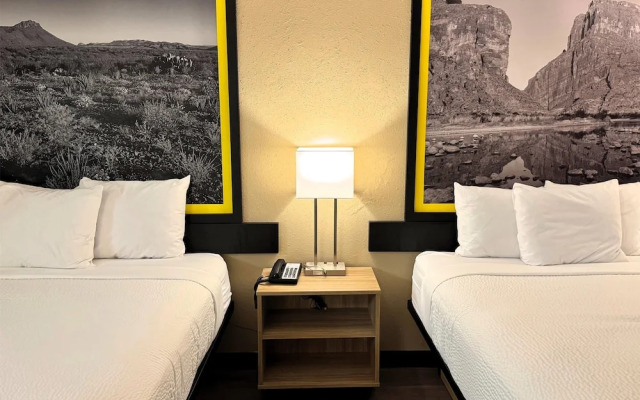 Super 8 by Wyndham Corpus Christi Airport
