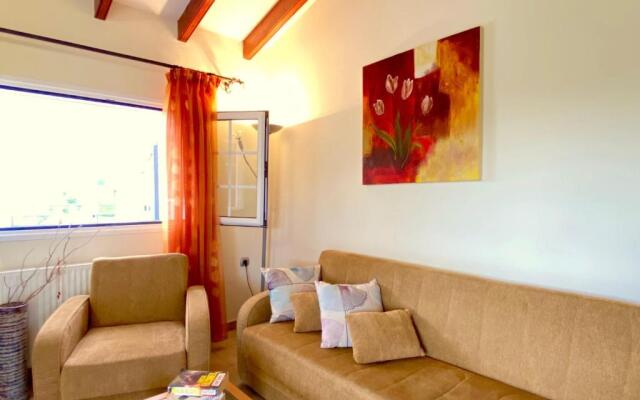 Asteraki Poolside Apartment