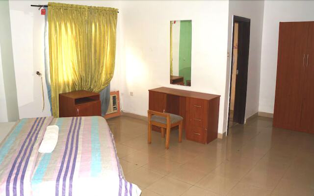 Thornberry Lekki Oxford