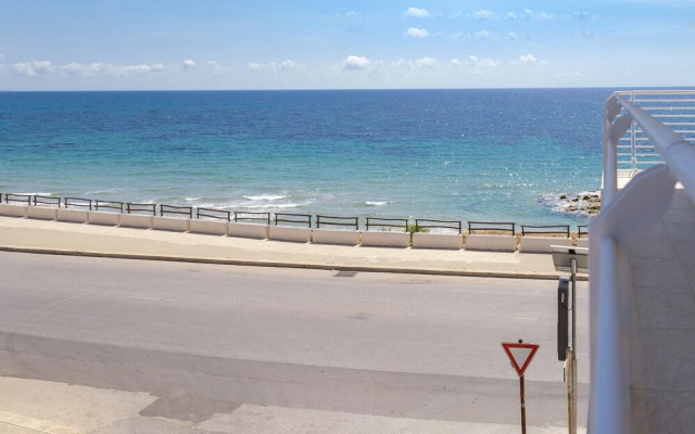 Ametista Apartment On Sea Shore