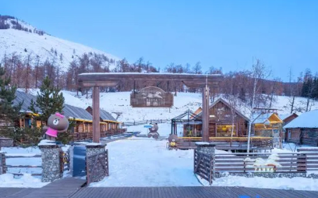 Kanas Dengni · Weiyang | Designer Boutique Stay (Kanas Old Village) – Outside – Altay