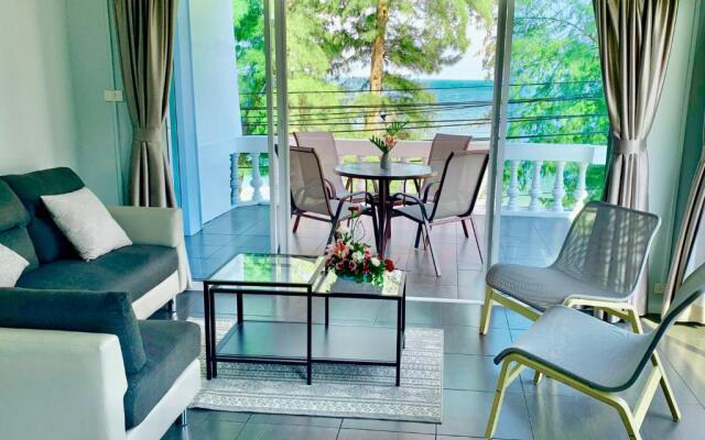 The BEACH CHA AM Suites