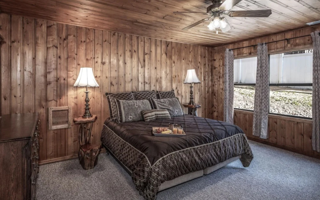 413apvillage23avncb - Alpine Cabin