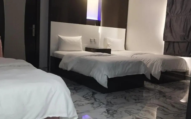 Marina Suhar Hotel
