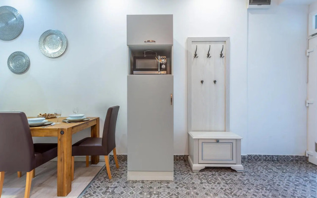 Goldcentral Apartment Dob