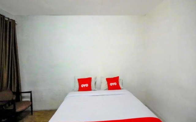 OYO 2322 Dien Karona Hotel