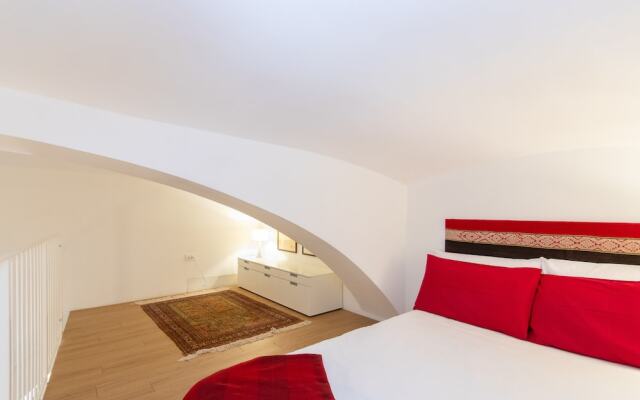 Charming Studio near Piazza Castello