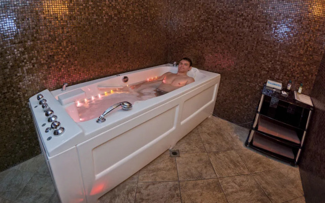 St. Spas Hotel & Balneo Complex