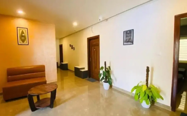 C Suites 589 Richfield