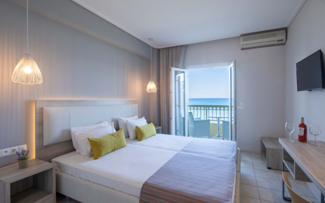 Rossis Beach Hotel