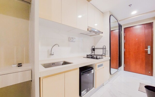 Relaxing And Homey Studio Room Sky House Bsd Apartment