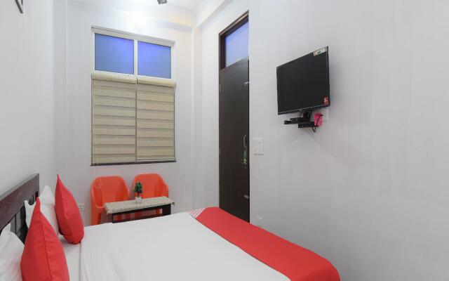 OYO 24714 Ekta My Stay