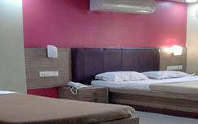 Hotel Mathura Residency