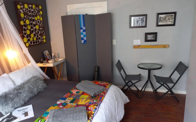 Seaside Getaway @ Swallow House Suite #1
