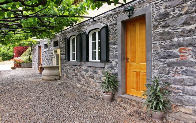 Casa das Vinhas by OurMadeira