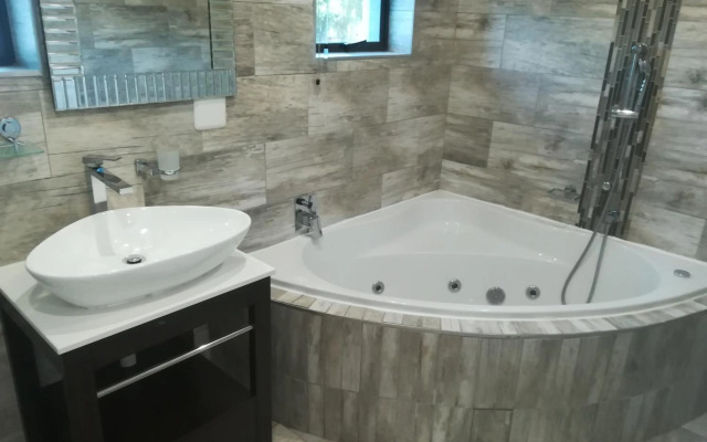 Trans World Hotel L.L.C