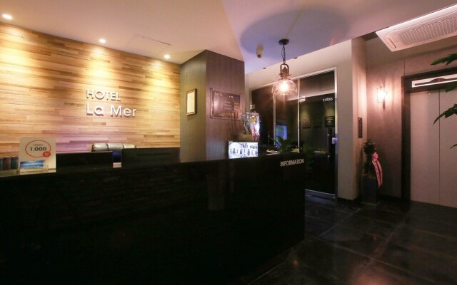 Suwon City Hall Station La Mer