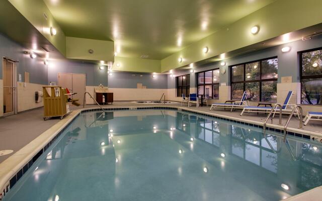 Holiday Inn Express & Suites Morris by IHG