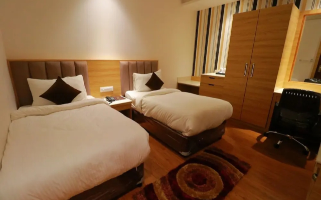 Country Green Hotel
