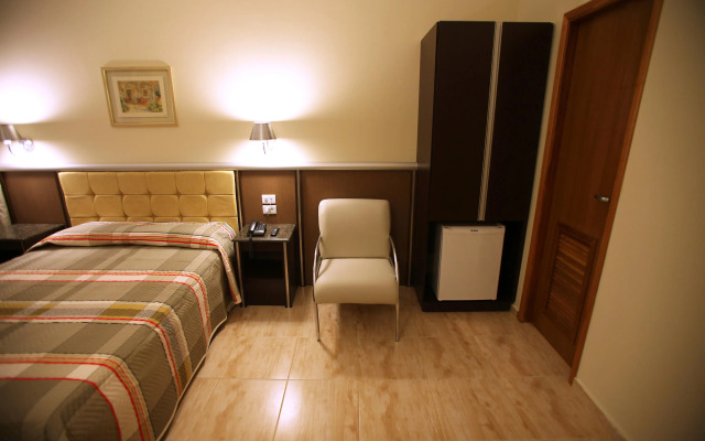 Soneca Plaza Hotel