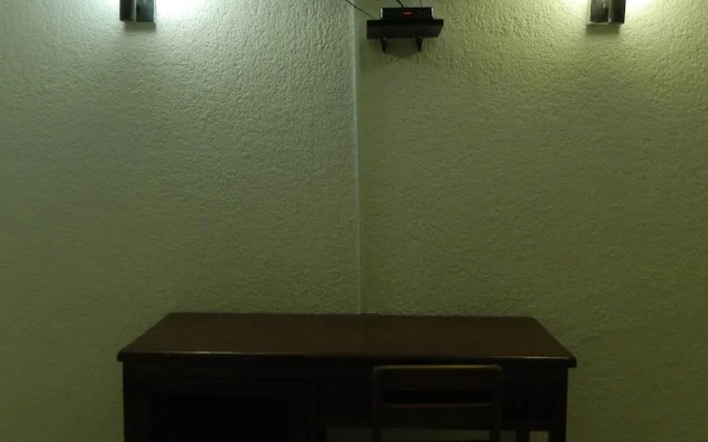 Hotel Revolucion