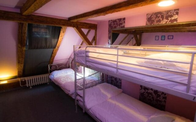 Hostel Tufna