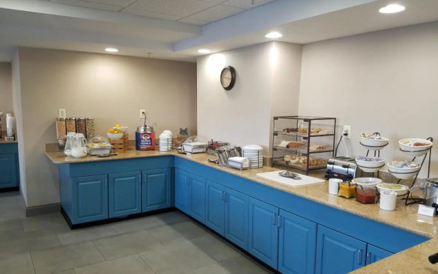 Country Inn & Suites by Radisson, Wytheville, VA