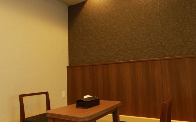 The Base Sakaihigashi Apartment Hotel