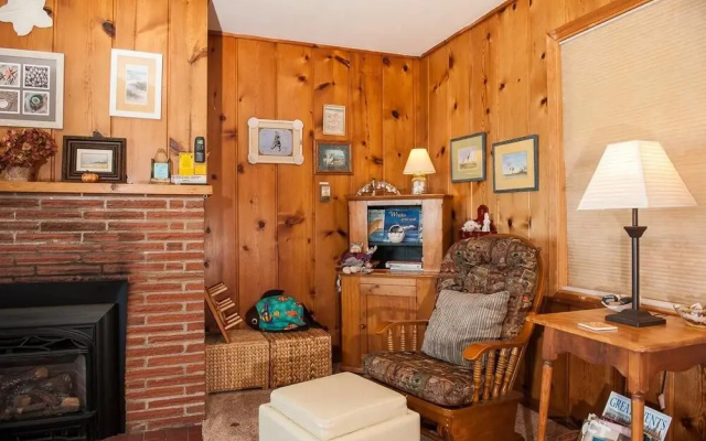 Beach Bungalow - Roads End